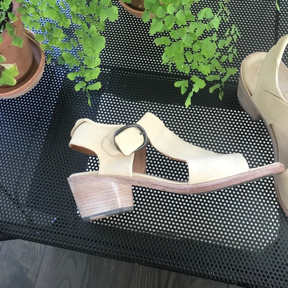 P. Monjo - Picture 2 of 5